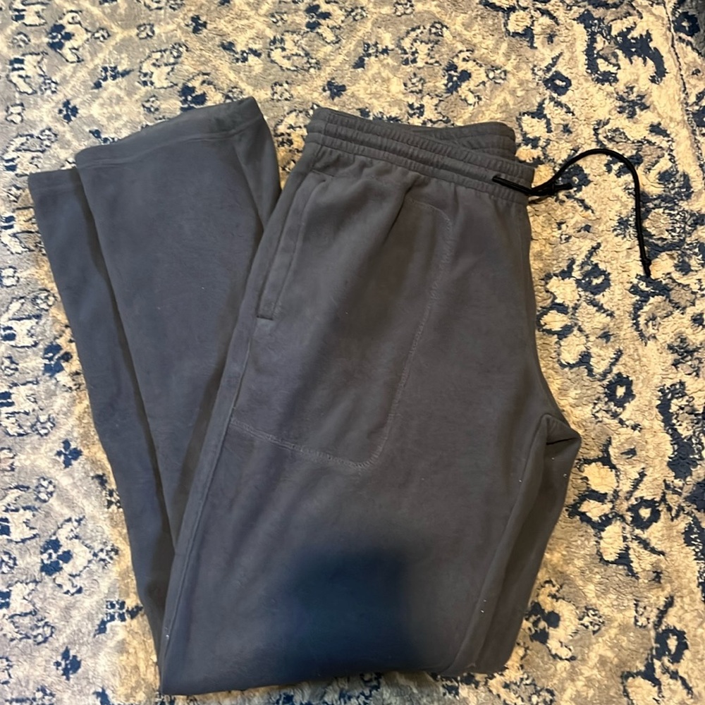 MEDIUM Columbia soft (sweat?) pants